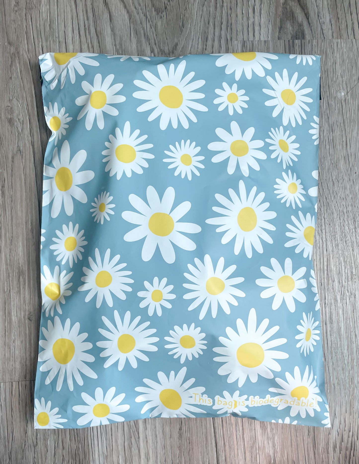 Daisy 10x13  Poly Mailers