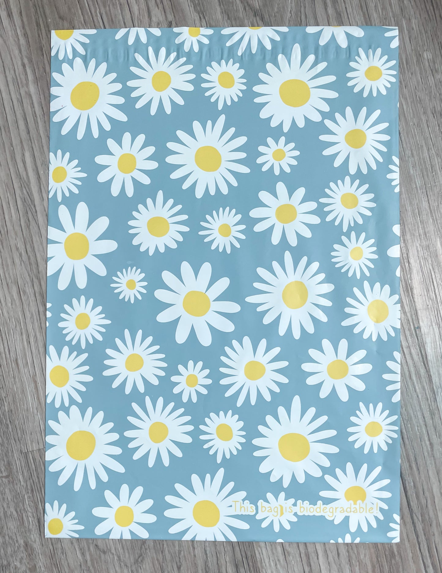 Daisy 10x13  Poly Mailers